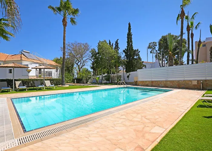 Casa de Férias Greenery - Large Private Pool *