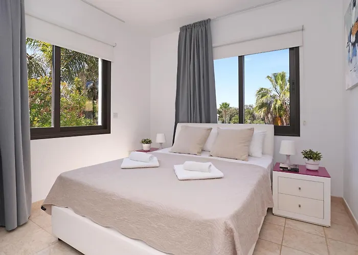 Greenery - Large Private Pool *