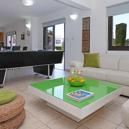 Greenery - Large Private Pool بيت للعطل بروتاراس